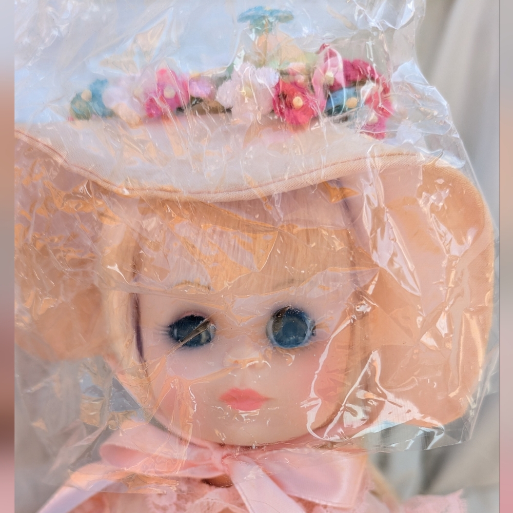 Renoir Madam Alexander Doll, Highly Collectible Original Box